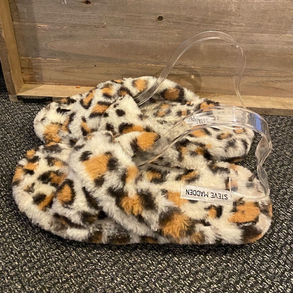 ✅Steve Madden slide in cheetah print house shoes